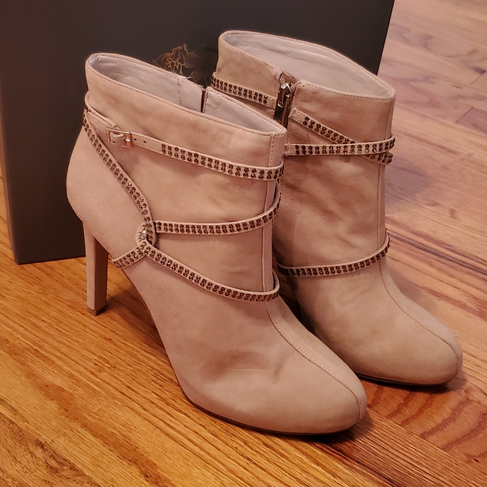Vince Camuto Alco Suede Dress Booties Bamboo Beige Rhinestone Strap 10 NIB - Picture 1 of 16